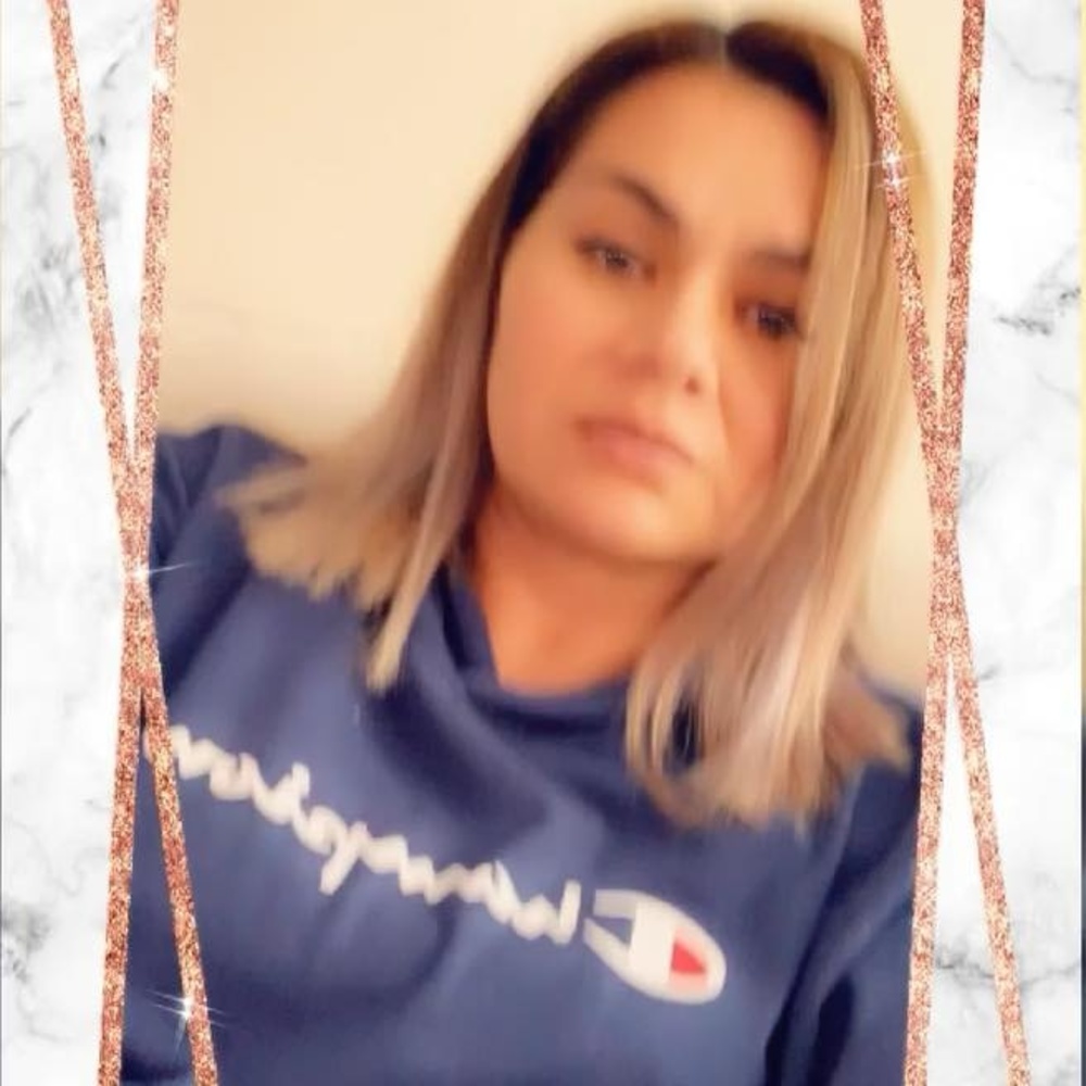 Meet your Posher, Nena